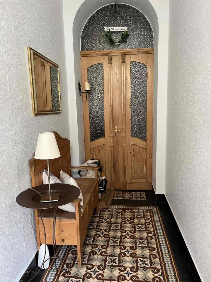 Großes EFH mit Altbau-Charme